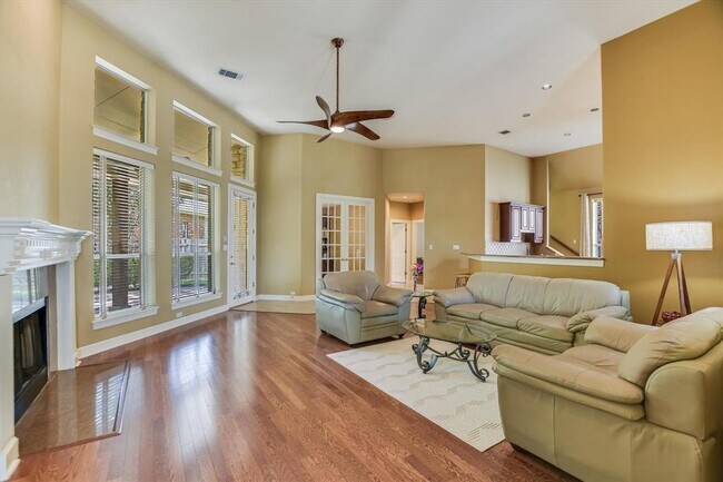 Photo - 2339 Berwick Dr