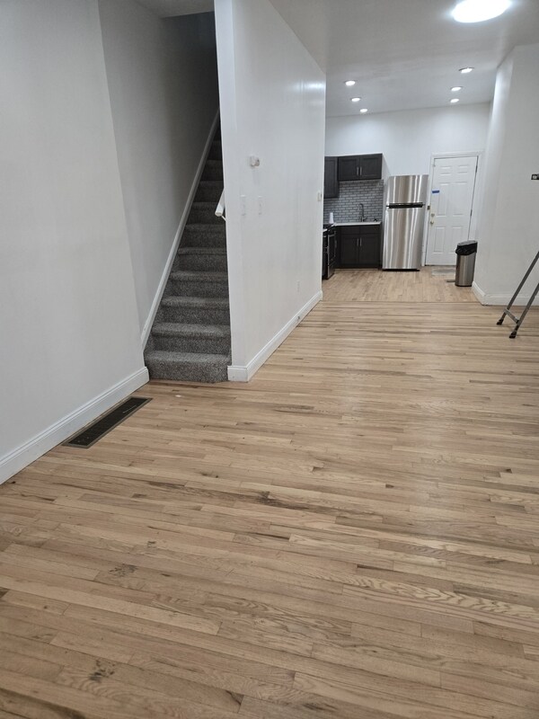 Photo - 2042 N Stillman St