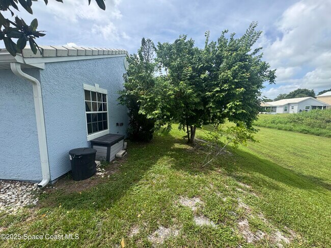 Photo - 1996 Sugarberry Ct NE