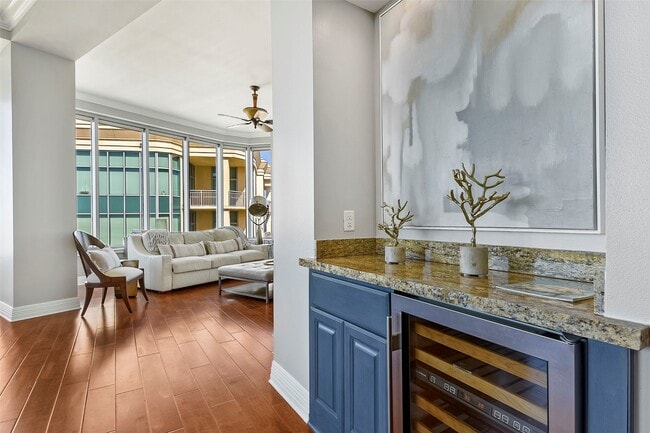 Photo - 801 E Beach Dr Unidad TW2704