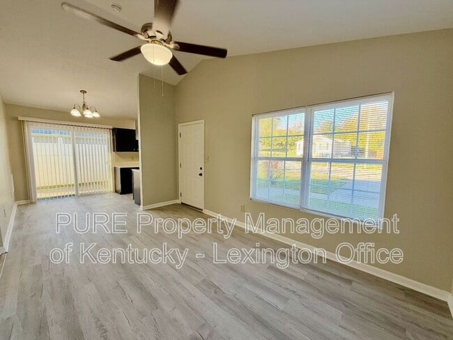 Photo - 222 Buffalo Trce