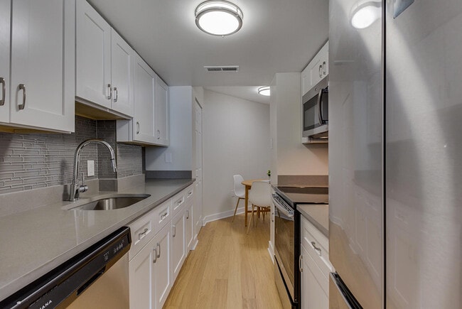 Photo - The Mondrian