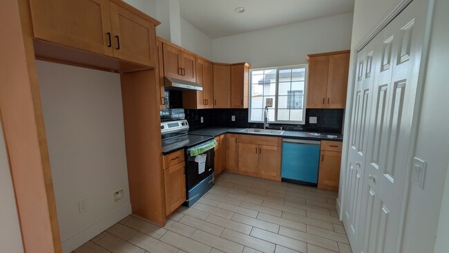 Photo - 20744 Elaine Ave