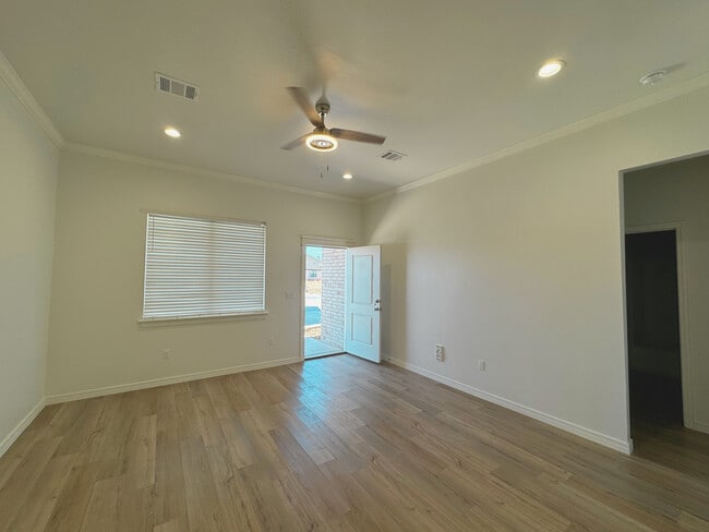 Photo - 13933 Periwinkle Dr