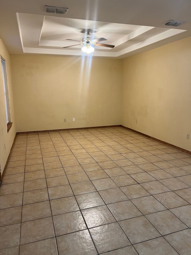 Photo - 618 San Antonio Ave Unit Apt 1