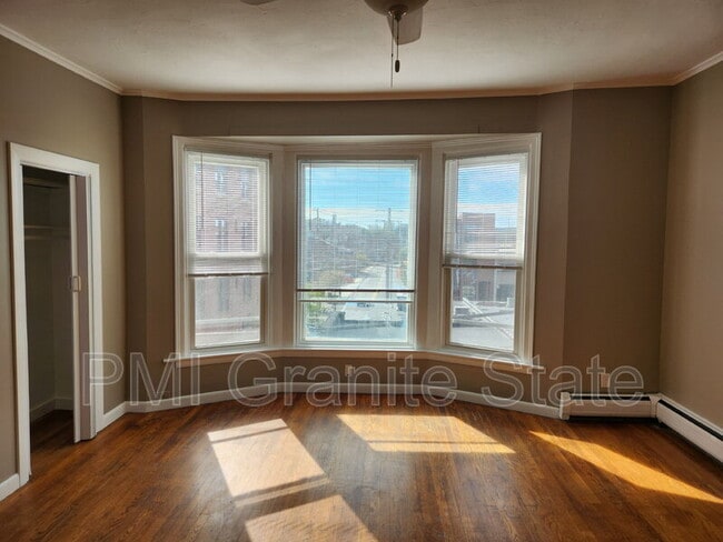 Building Photo - 83 W Pearl St Unit 4