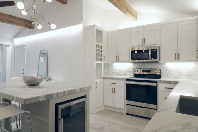 Photo - 1802 Arbor St Unit E6