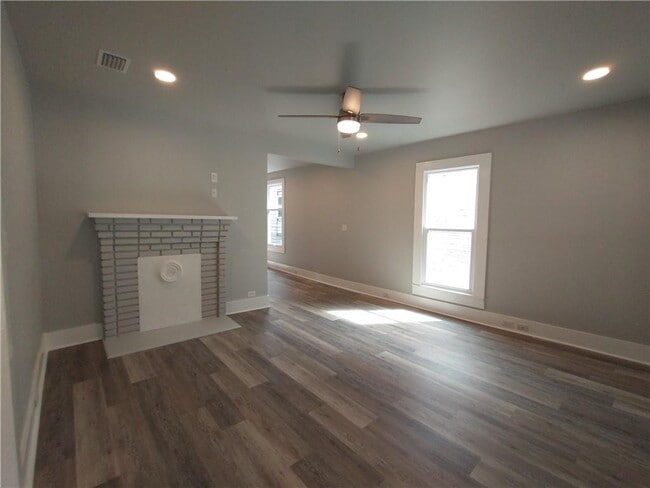 Photo - 1512 Albany St