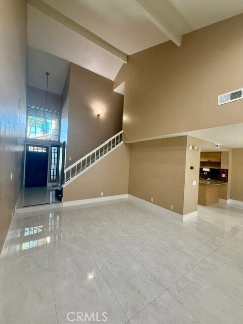 Photo - 972 Sandstone Dr