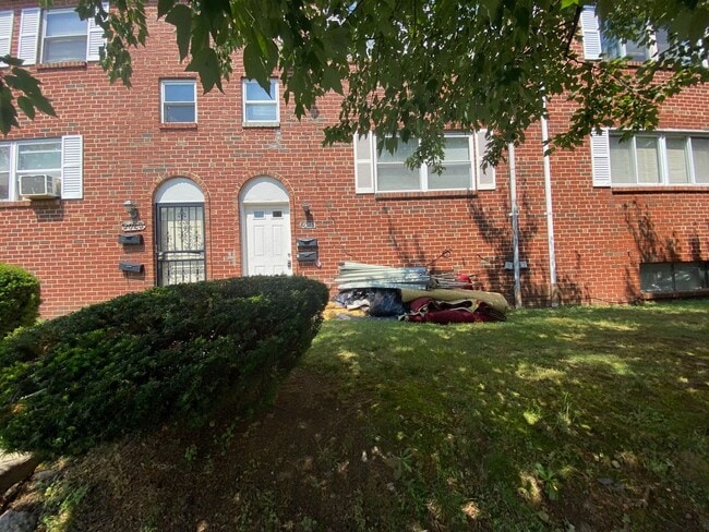 Photo - 3025 S 72nd St Apartment Unit 1st Flr