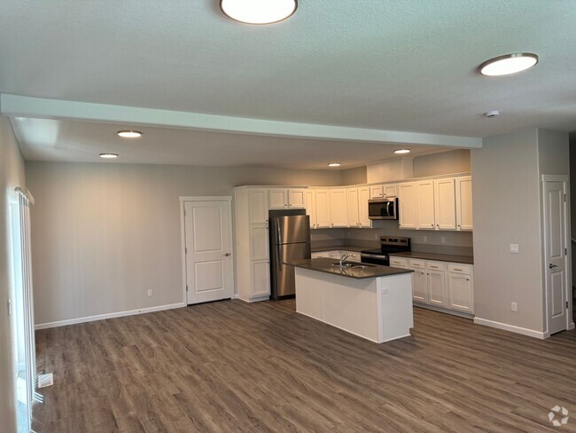 Building Photo - Brand New 4 Bed / 2.5 Bath Duplex! Rental