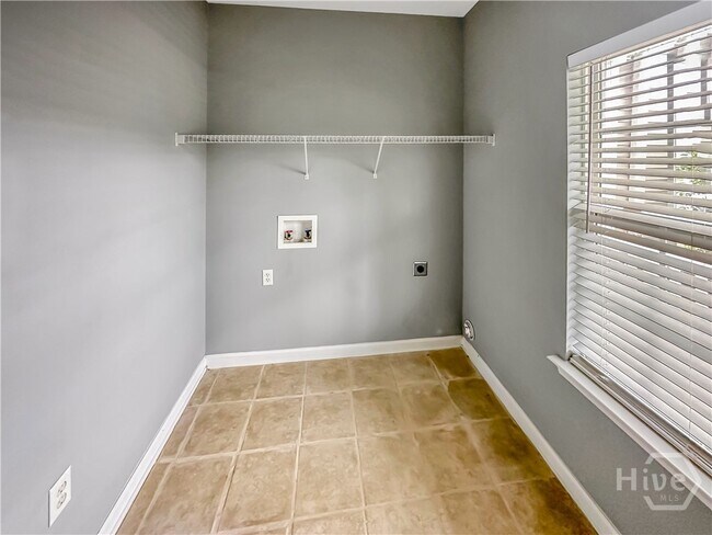 Photo - 9 Falkland Ave