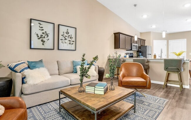 Hermosos Planos de planta abiertos con espacio para entretenimiento* - Redwood Copley