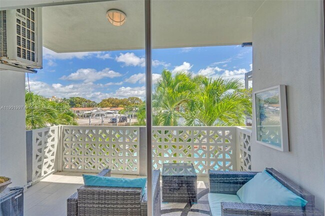 Photo - 13105 Ixora Ct Unit 207