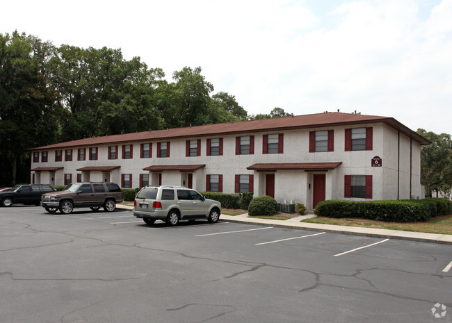 Building Photo - Tabby Villas Apartments