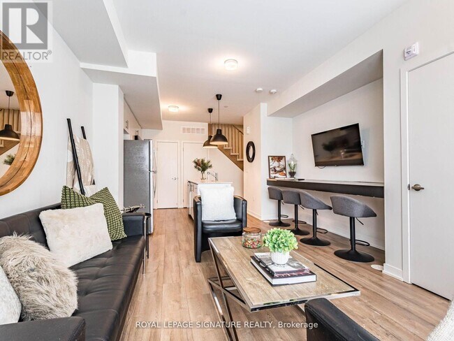 Photo - 3425 Ridgeway Dr