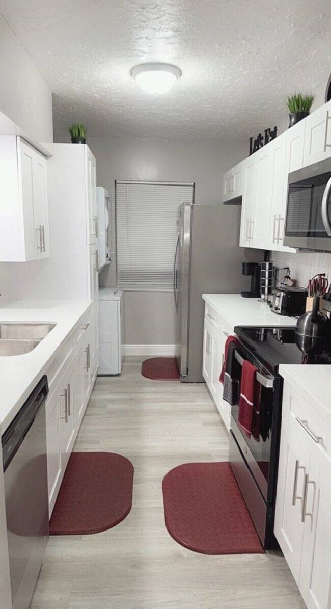 Photo - 1929 NE 26th St