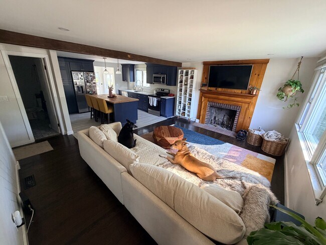 6 Eagle Rd