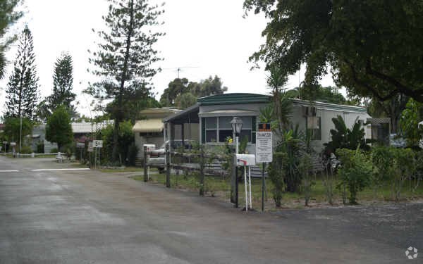 Photo - Paradise Mobile Home Park