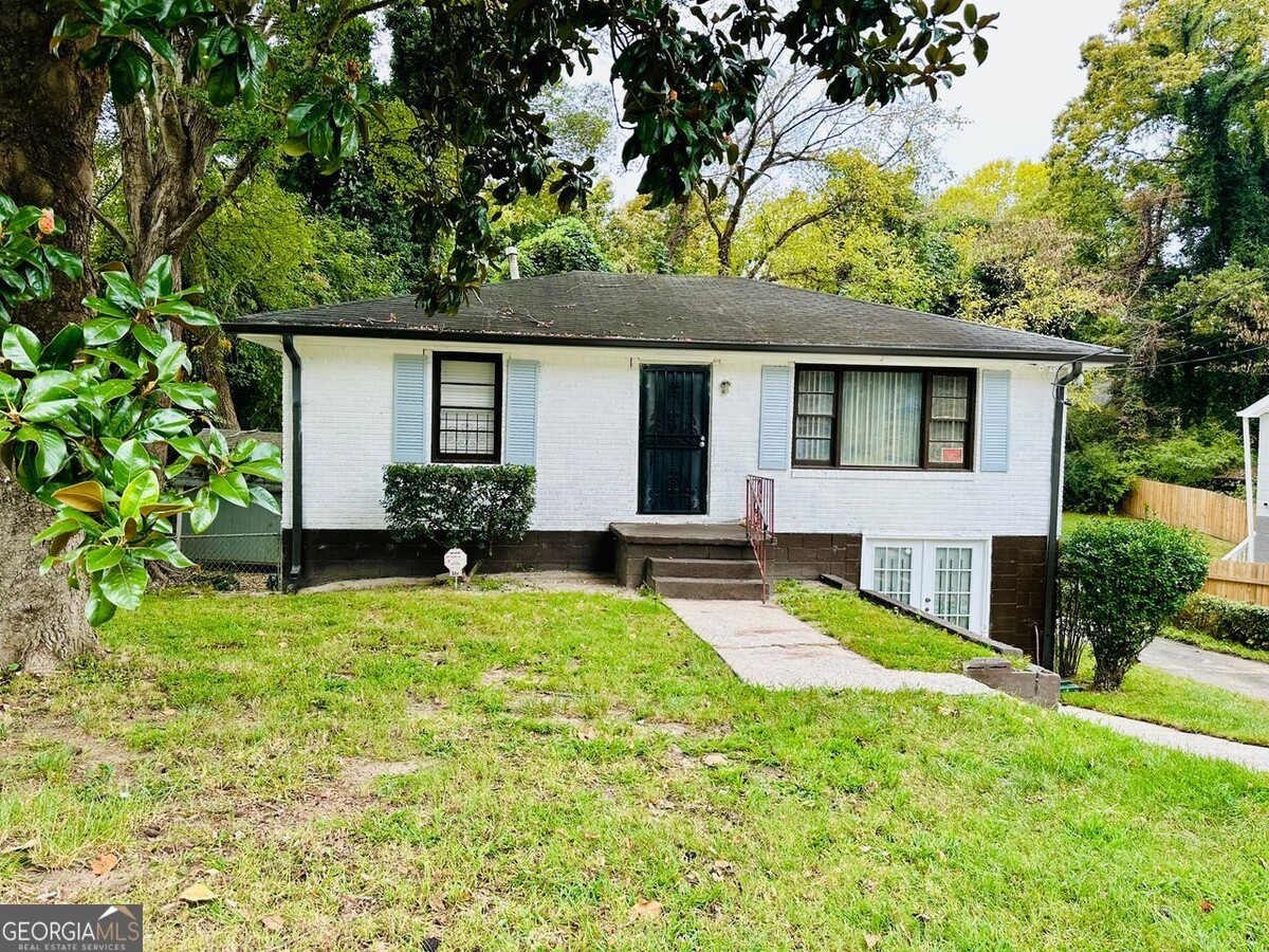 Photo - 232 Anderson Ave NW