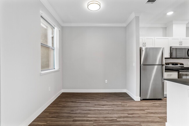 Photo - Tesoro Apartments