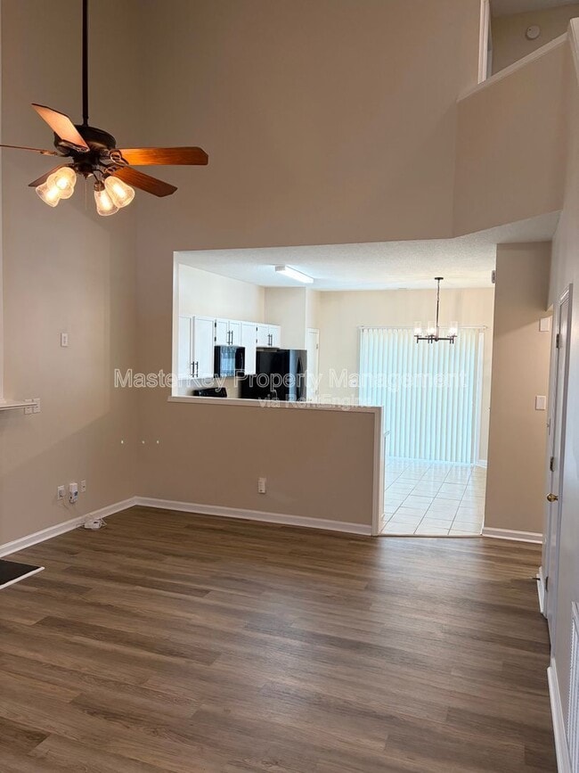 Photo - 204 Purple Leaf Rd