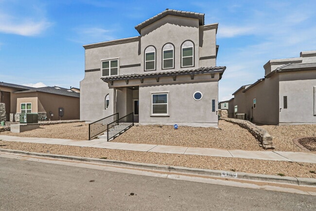 Photo - 2300 Sammy Cervantes St
