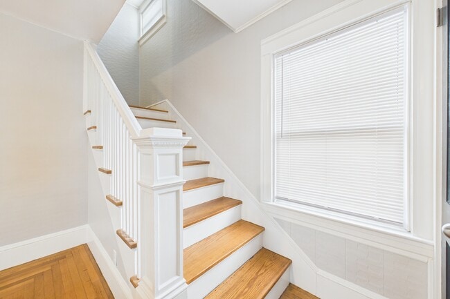 Photo - 263 Narragansett St