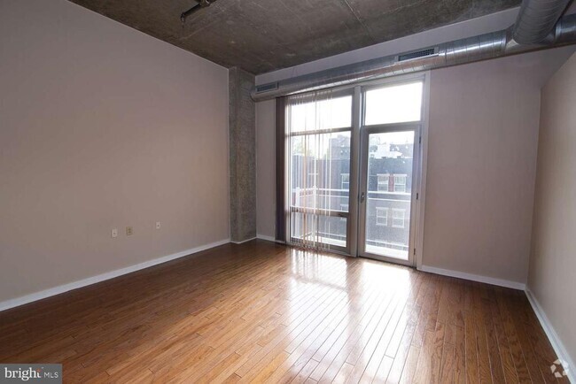 Building Photo - 113 N Bread St Unit 3G4 Rental