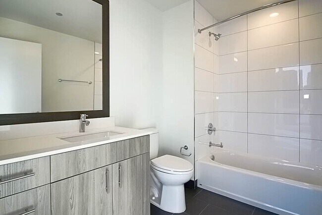 Photo - 464 N Park Dr