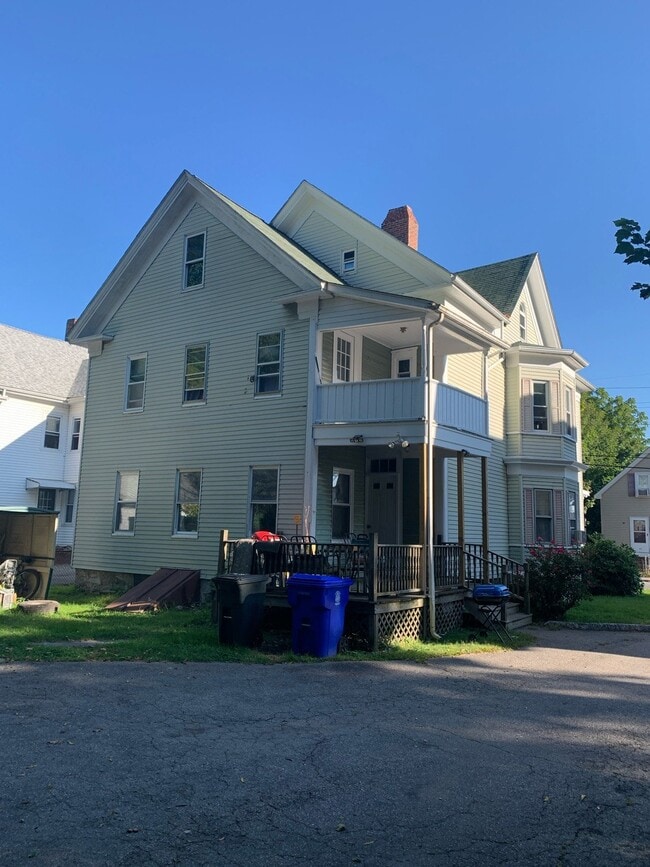 35 E Walnut St Unit 2
