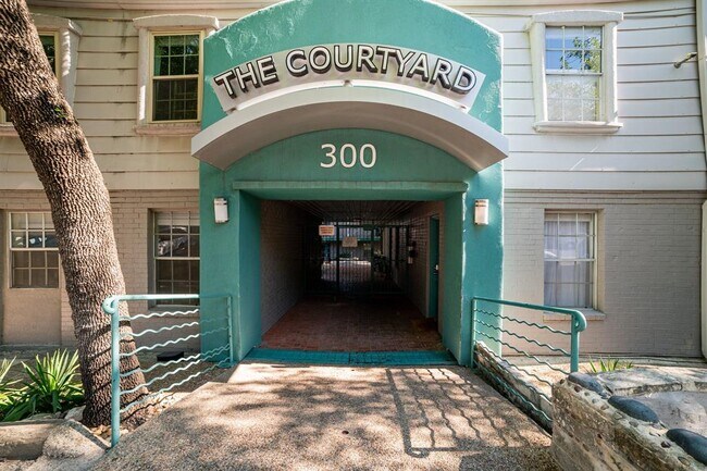 Photo - 300 Crockett St Unit 111
