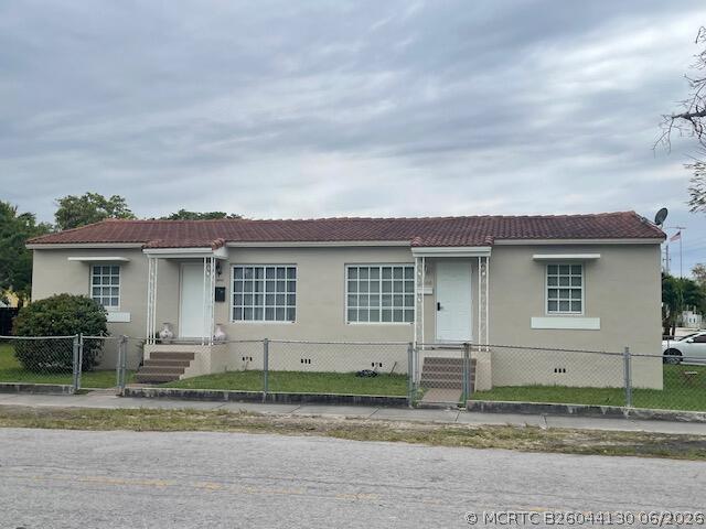 Building Photo - 2802 SW 36th Ave