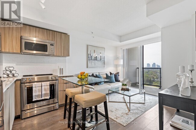 Photo - 30 Samuel Wood Wy Unit 1403