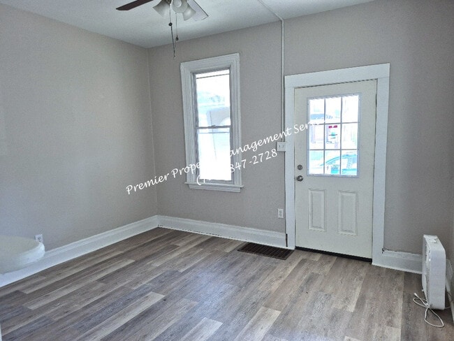 Photo - 1521 4th Ave