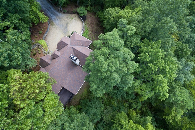 Photo - Beautiful Mountain home in Balsam Mountain Preserve Community $3500 a month with year-long lease