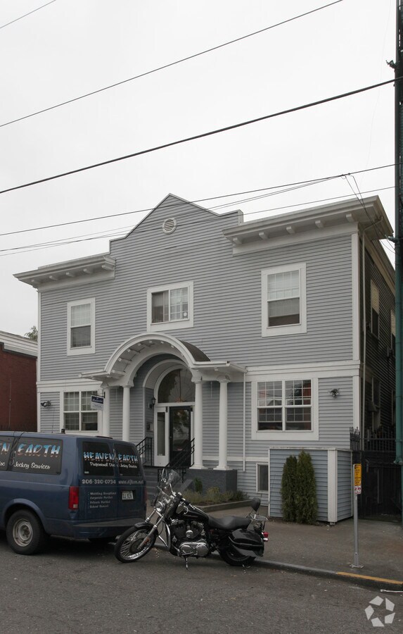 The Recherche - Recherche Apartments