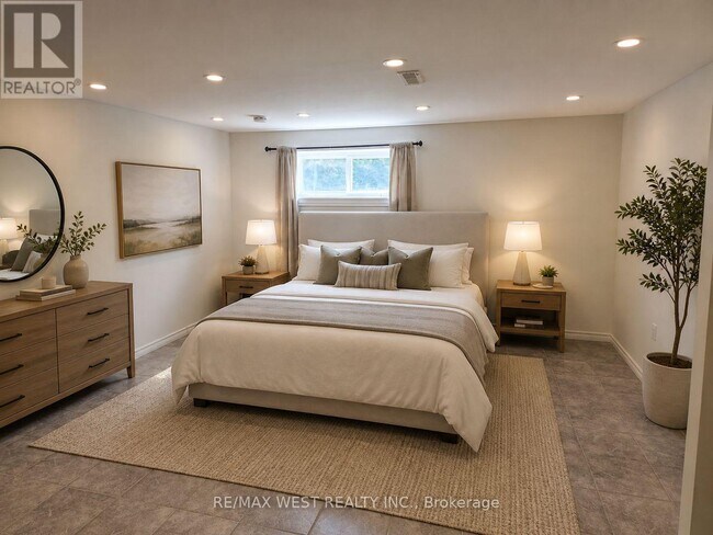 Photo - 15 Hamlyn Crescent