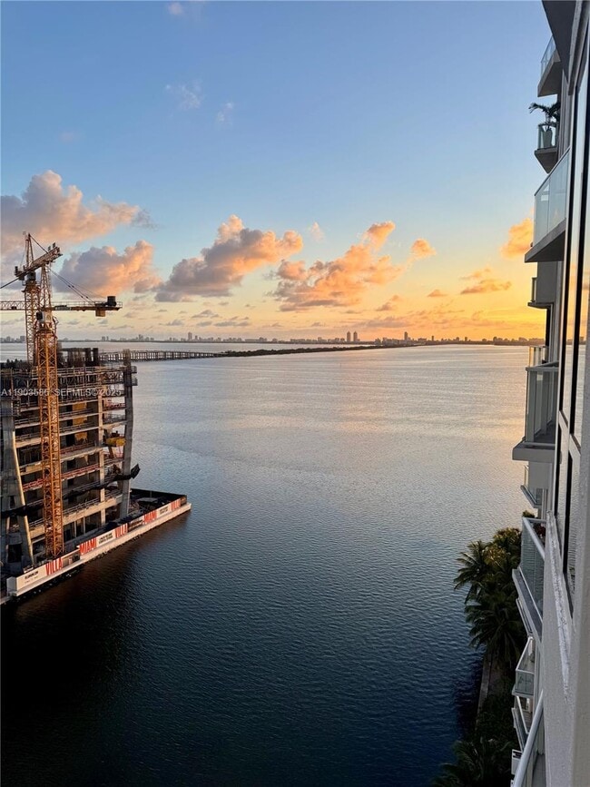 Building Photo - 601 NE 27th St Unit 1603