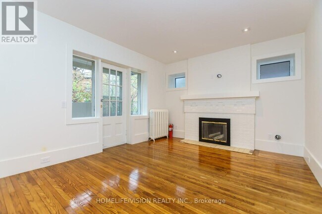 Photo - 302 Sumach St Unité 1