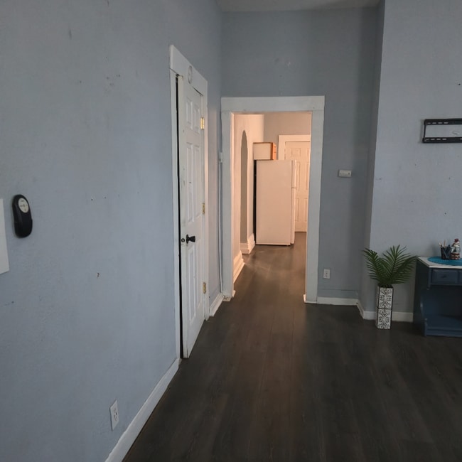 Building Photo - 1167 N 4th St Rental