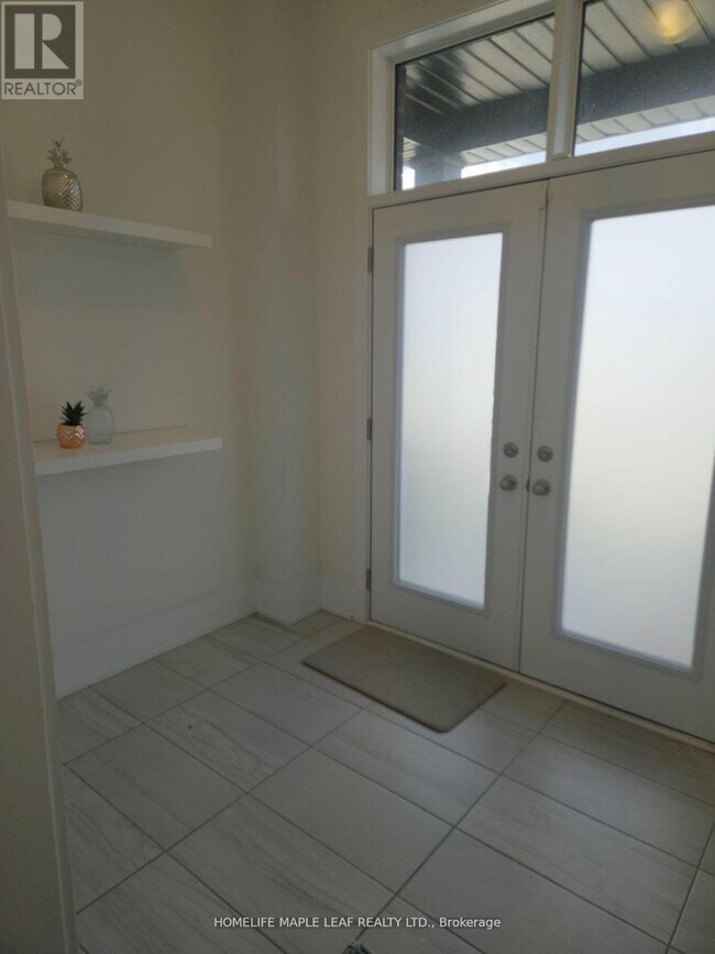 Photo - 20 Spinland St