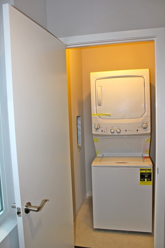 Lavadora y secadora en el apartamento - Waltham Landing