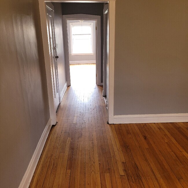 Photo - 6621 S Greenwood Ave Unit 2