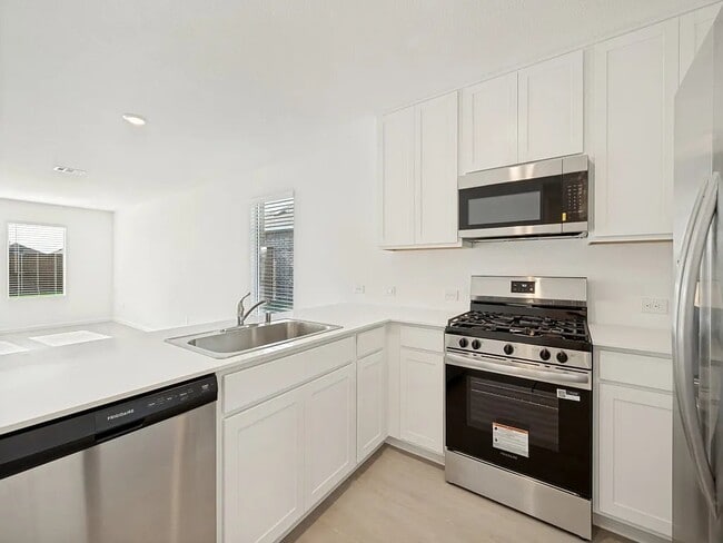 Photo - 2513 Guineas Ln