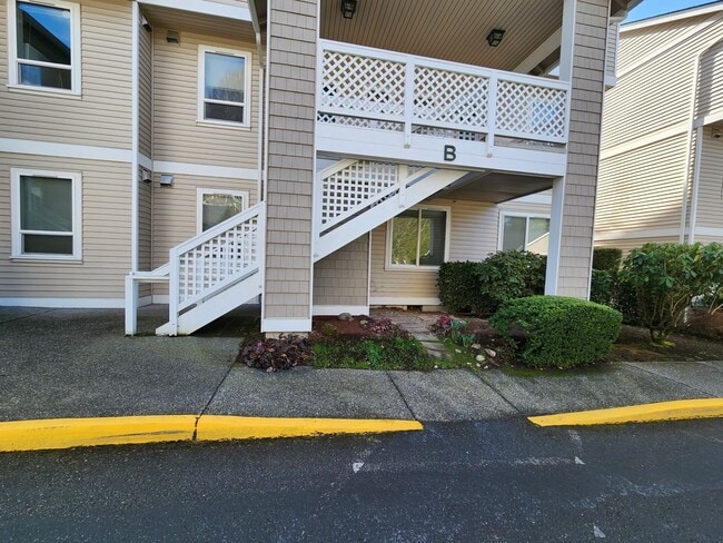 Photo - Renovated 3 Bedroom Condo