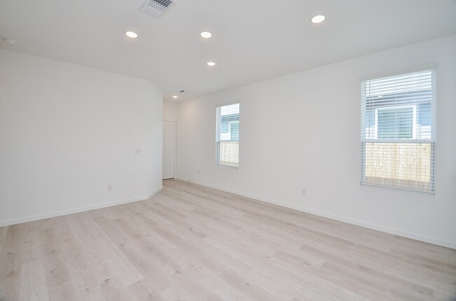 Photo - 23014 Deanston Dr