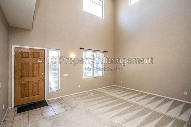 Photo - 951 E Bellerive Pl