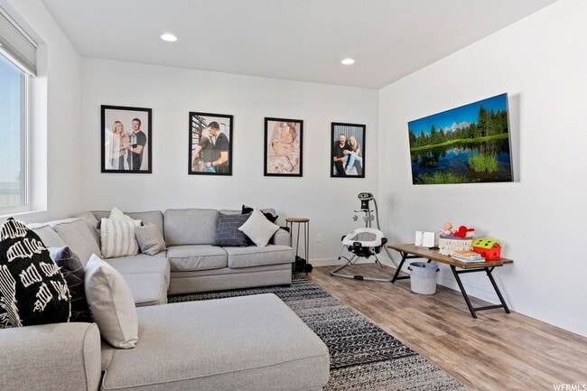 Photo - 1675 W Parkview Dr