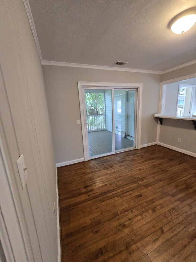 Photo - 329 E 63rd St